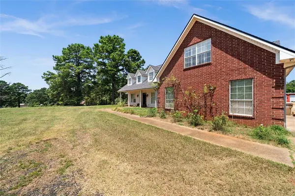 10377 Mountain View Road, Whitehouse, TX 75791