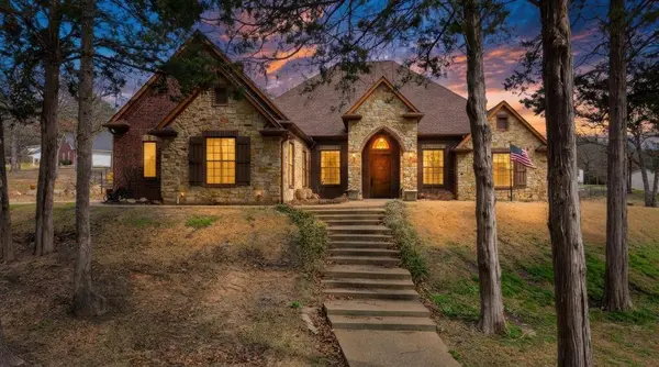 304 County Road 2311, Mineola, TX 75773