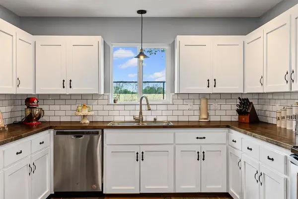 2799 State Highway 276, Emory, TX 75440