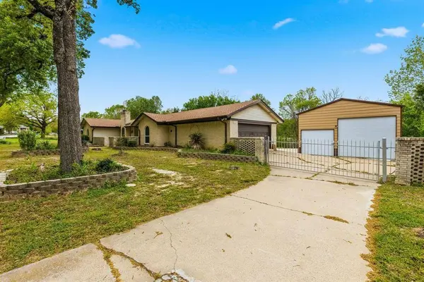 1 Mullaney Drive, Greenville, TX 75402