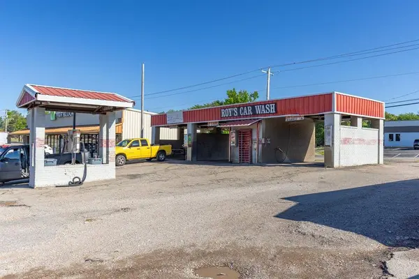 316 W Lennon, Emory, TX 75440