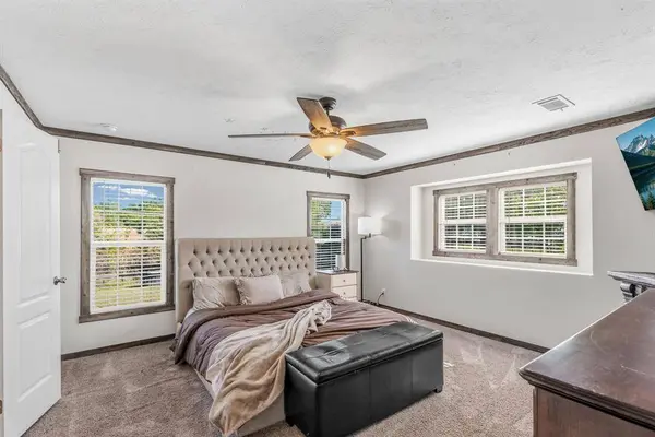 151 Hilltop Lane, Emory, TX 75440