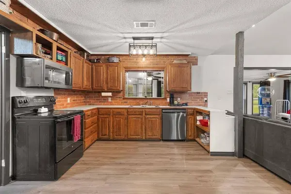 451 Vz County Road 1118, Grand Saline, TX 75140