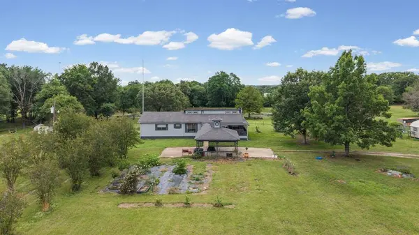 451 Vz County Road 1118, Grand Saline, TX 75140