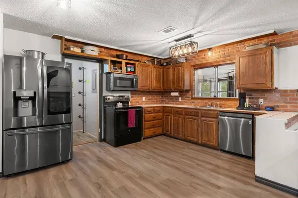 451 Vz County Road 1118, Grand Saline, TX 75140