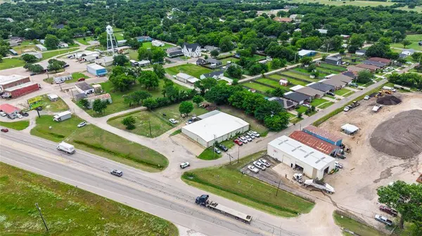 203 Norton Street, Lone Oak, TX 75453