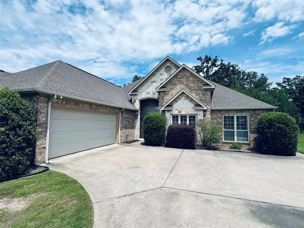 361 Rs County Road 3390, Emory, TX 75440