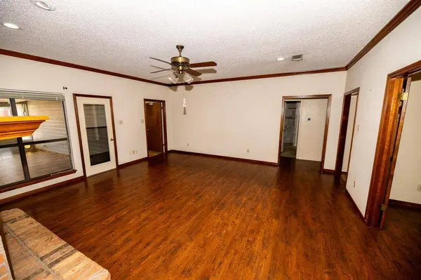 104 Cedar Springs Boulevard, Sulphur Springs, TX 75482