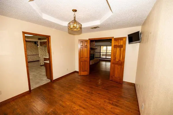 104 Cedar Springs Boulevard, Sulphur Springs, TX 75482