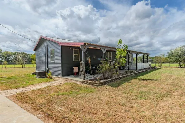 248 Rs County Road 3060, Emory, TX 75440
