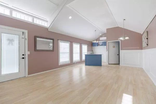 8299 MAIN ST, Ray City, GA 31645