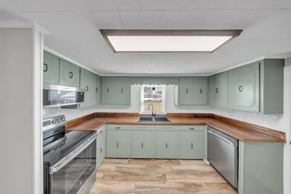 6055 Skipper Bridge, Hahira, GA 31632