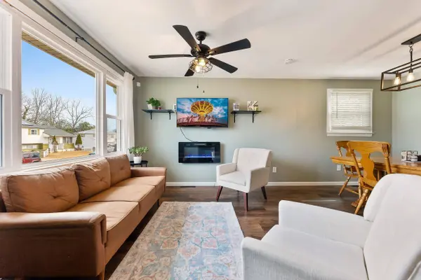 5 W Lee Ave, Absecon, NJ 08201
