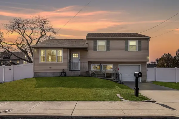5 W Lee Ave, Absecon, NJ 08201