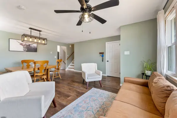 5 W Lee Ave, Absecon, NJ 08201