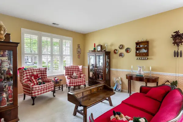 16 Pembrooke Way, Smithville, NJ 08205
