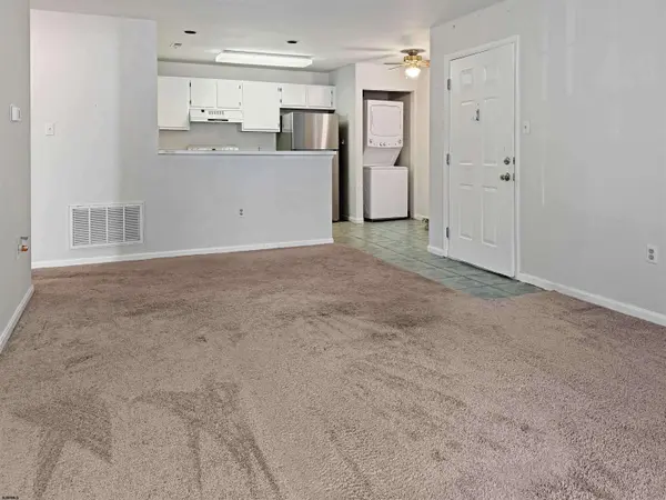 37 Driftwood #352, Smithville, NJ 08205