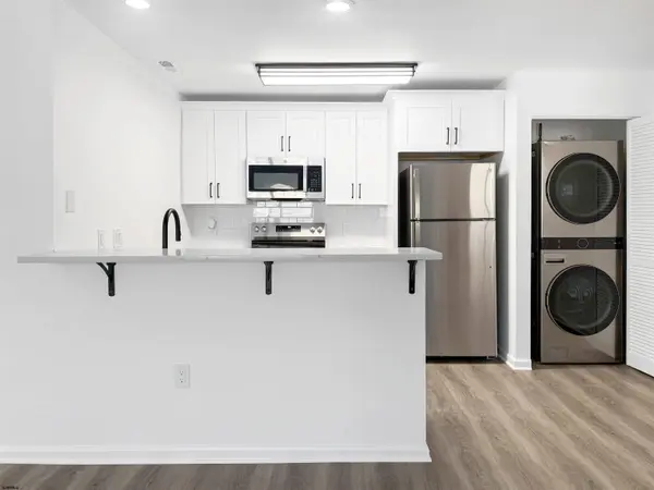 55 Driftwood #55, Smithville, NJ 08205