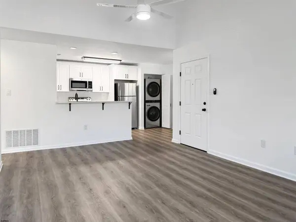 55 Driftwood #55, Smithville, NJ 08205