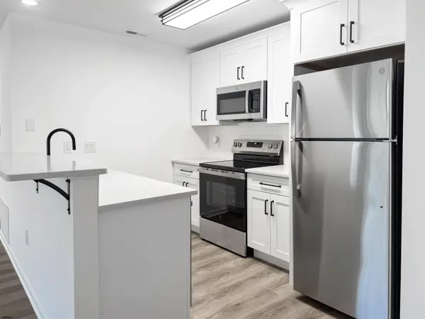 55 Driftwood #55, Smithville, NJ 08205