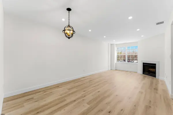 22 Oyster Bay #E, Absecon, NJ 08201