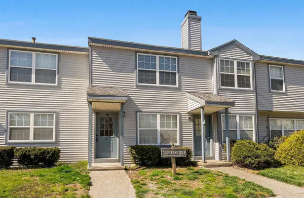 22 Oyster Bay #E, Absecon, NJ 08201