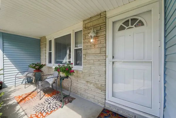 601 Roosevelt Ave, Northfield, NJ 08225