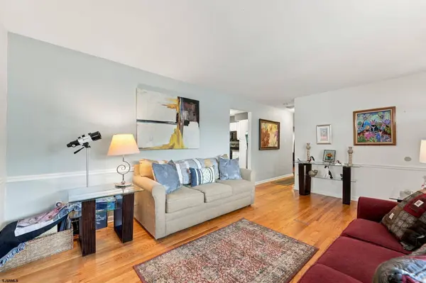 601 Roosevelt Ave, Northfield, NJ 08225