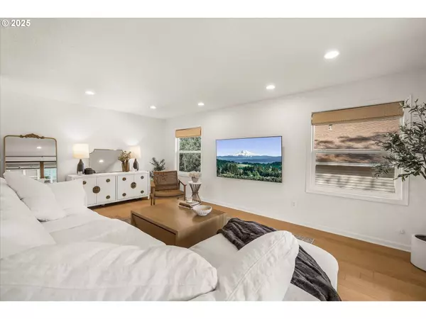 2815 SE MADISON ST, Milwaukie, OR 97222