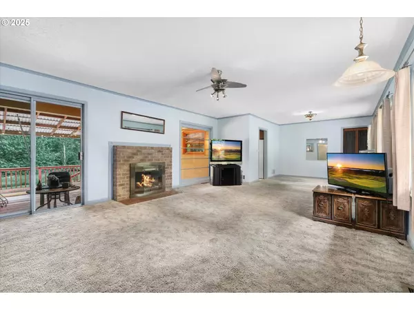 710 NE SOUTH SHORE RD, Portland, OR 97211