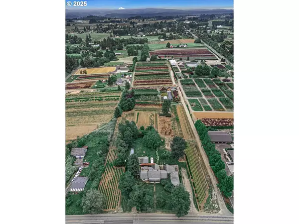 7008 SE 302ND AVE, Gresham, OR 97080