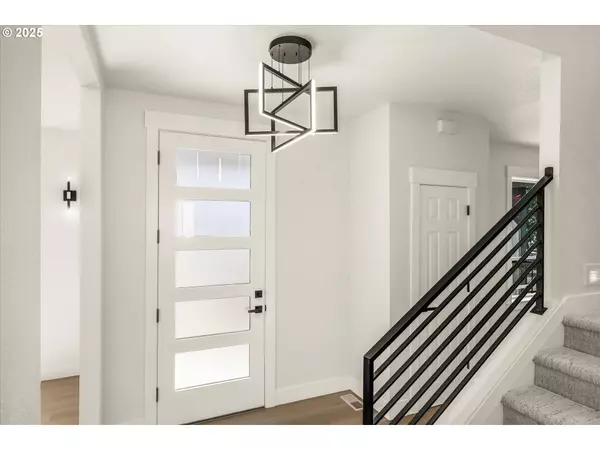 7026 SE 156TH AVE, Portland, OR 97236