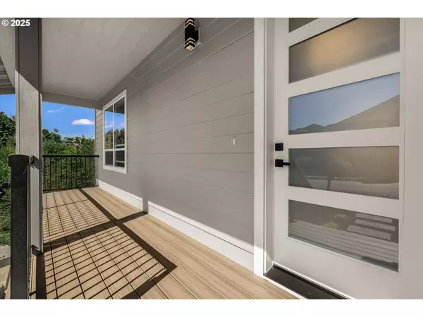 7026 SE 156TH AVE, Portland, OR 97236