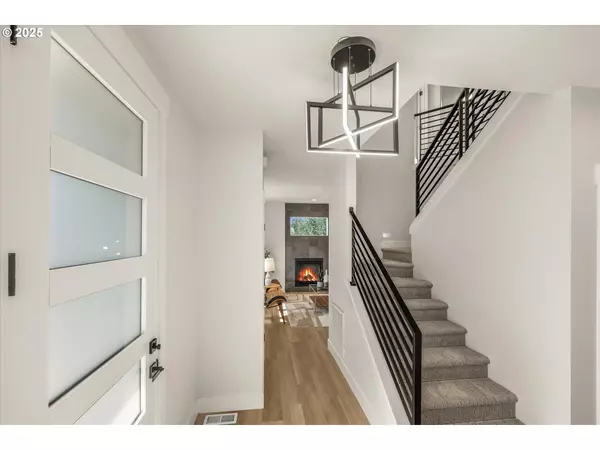 7026 SE 156TH AVE, Portland, OR 97236