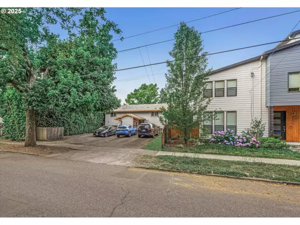 1622 SE CLATSOP ST, Portland, OR 97202