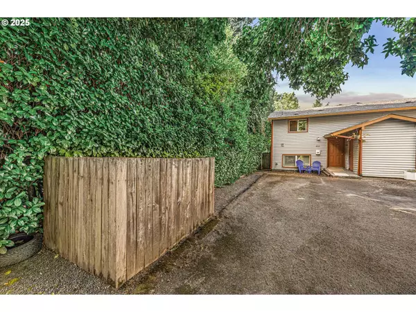 1622 SE CLATSOP ST, Portland, OR 97202