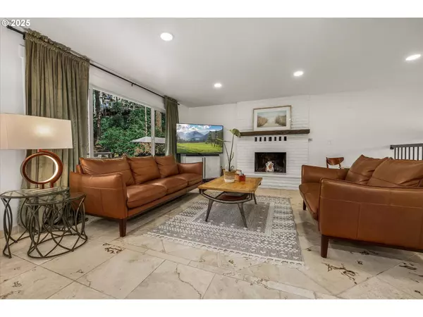 9624 SE DUNDEE DR, Happy Valley, OR 97086