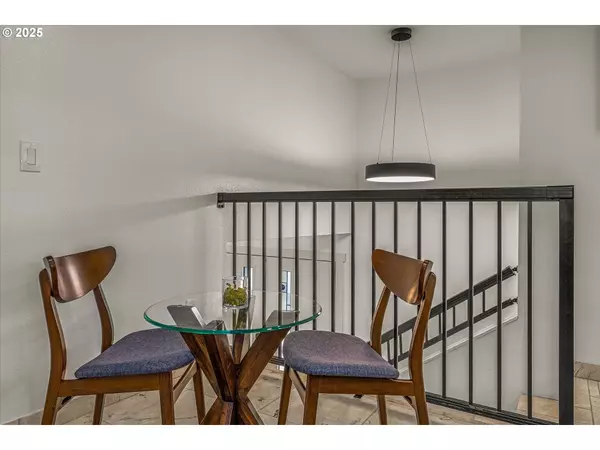 9624 SE DUNDEE DR, Happy Valley, OR 97086