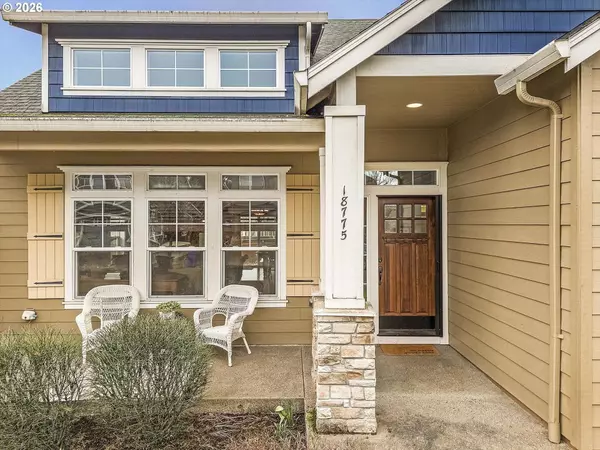 18775 SUNBLAZE DR, Oregon City, OR 97045