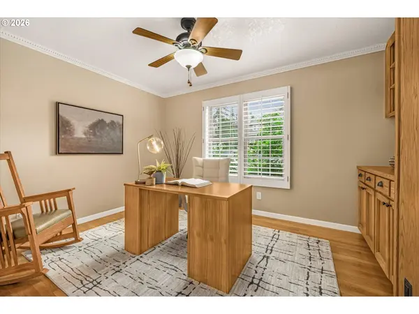 21220 SERANGO DR, West Linn, OR 97068