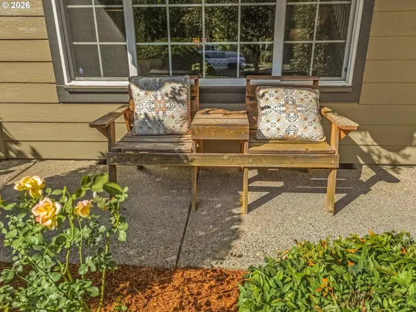 9879 SE 134TH AVE, Happy Valley, OR 97086