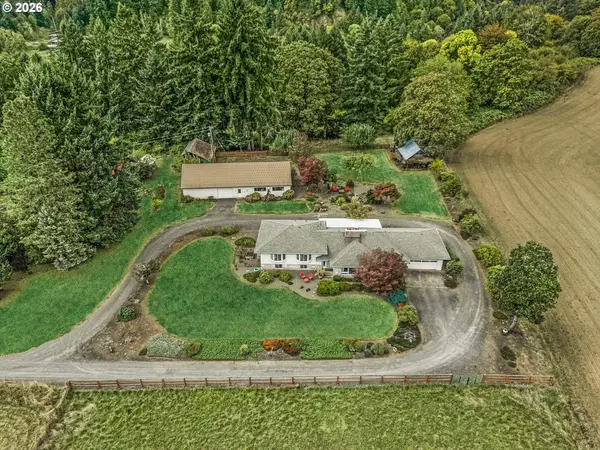 32851 GILMORE RD, Scappoose, OR 97056