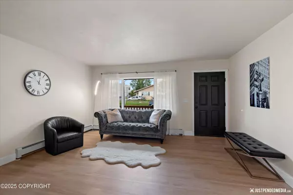 3722 E 19th AVE, Anchorage, AK 99508