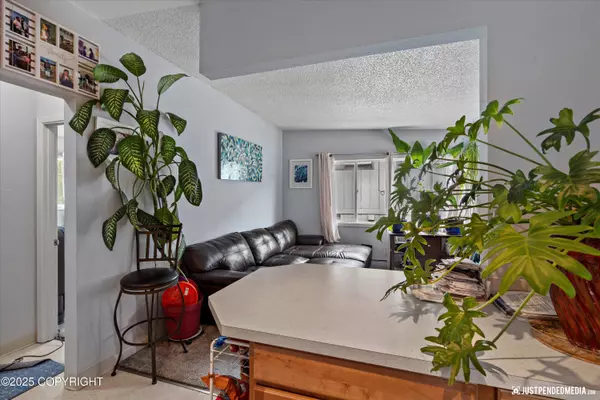 4102 Cope ST, Anchorage, AK 99503