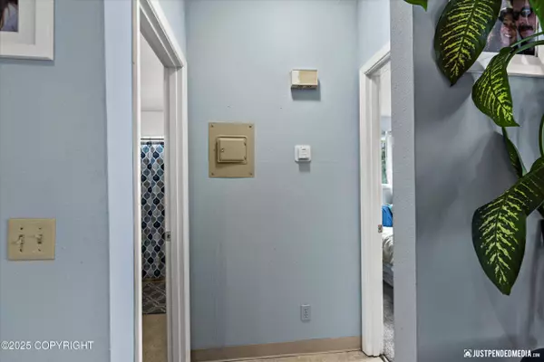 4102 Cope ST, Anchorage, AK 99503