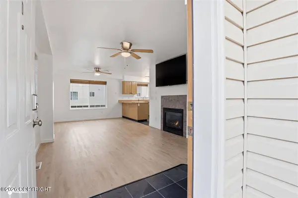 6913 Gold Kings AVE 6913-D, Anchorage, AK 99504