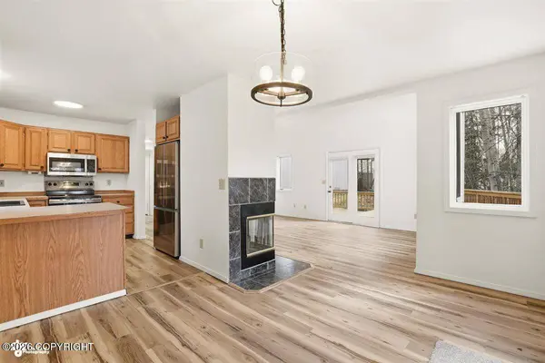 9356 Sea Parrot CIR, Anchorage, AK 99515