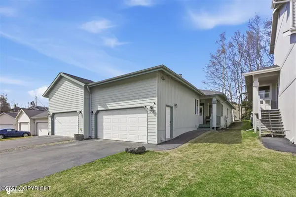 6718 DeLong Landing CIR, Anchorage, AK 99502