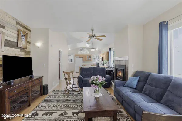 6718 DeLong Landing CIR, Anchorage, AK 99502