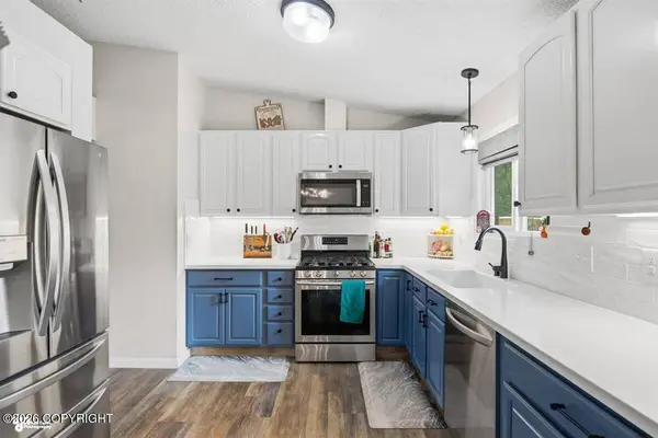 3551 Newcomb DR, Anchorage, AK 99508